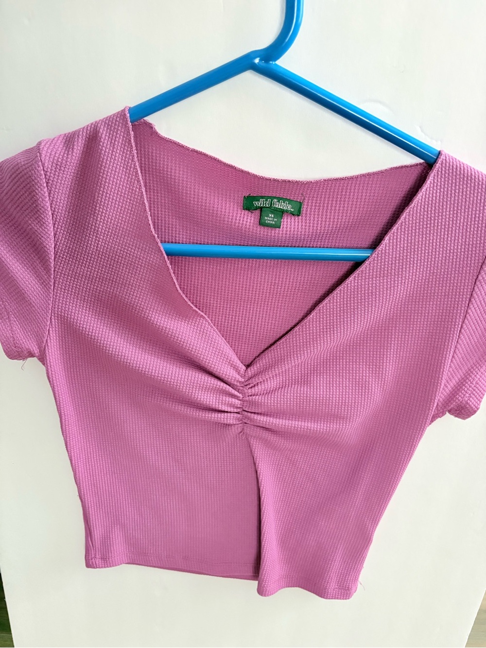 wild fable Mauve Pink Ruched V-Neck Crop Top xs